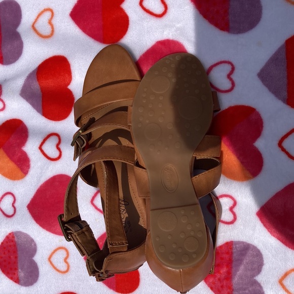 EURO SOFT SANDALS - Picture 3 of 5